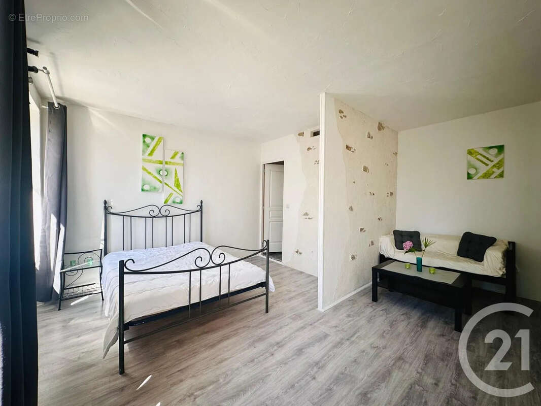 Maison 165 m² à Saint-Paul  - photo 7