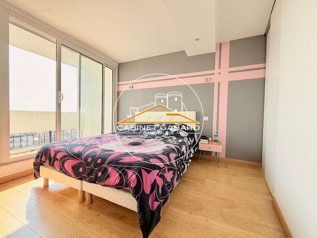 Appartement 100 m² à Angers  - photo 5
