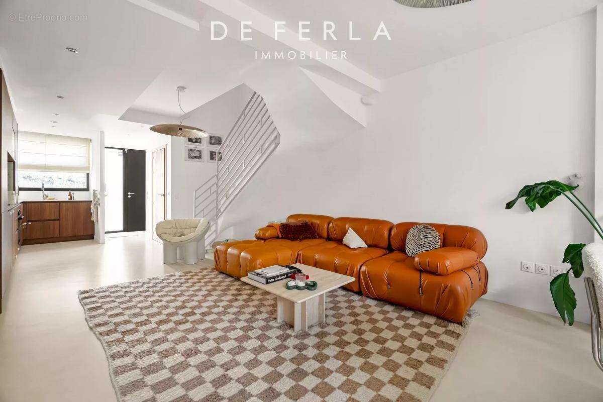 Appartement à SAINT-MAUR-DES-FOSSES