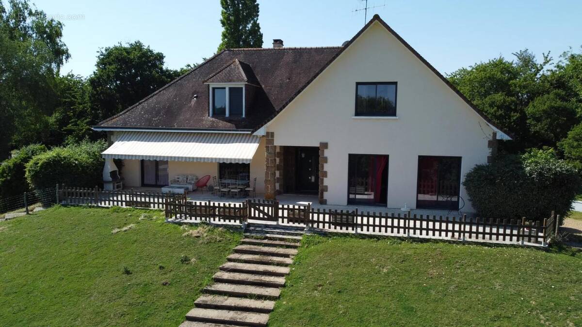 Maison à CHATEAU-GONTIER
