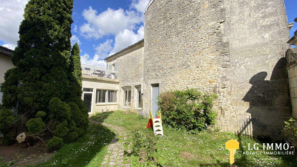 Maison à GEMOZAC