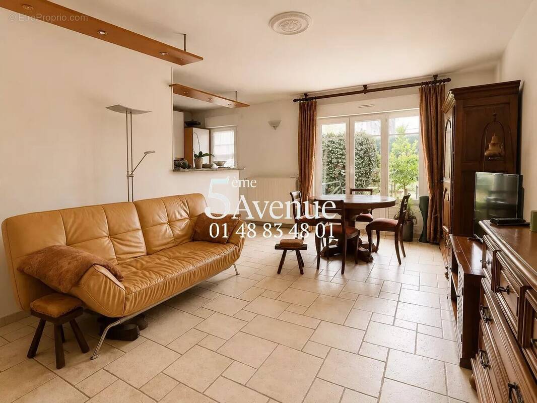 Appartement à LE PLESSIS-TREVISE