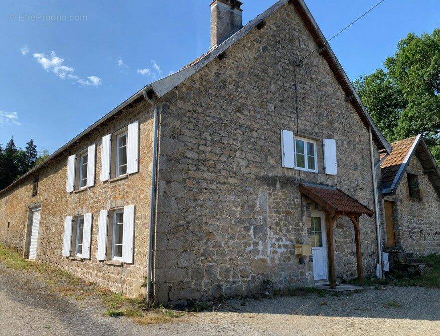Maison à NEDDE
