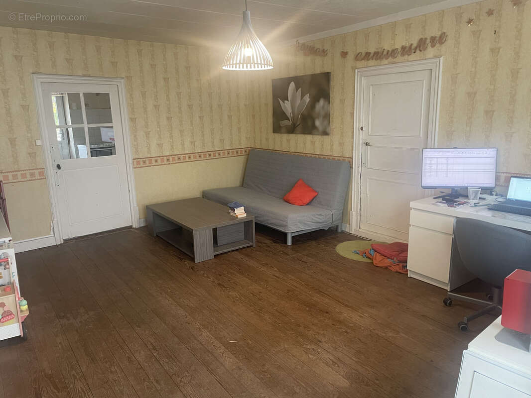 Maison à VILLEBICHOT