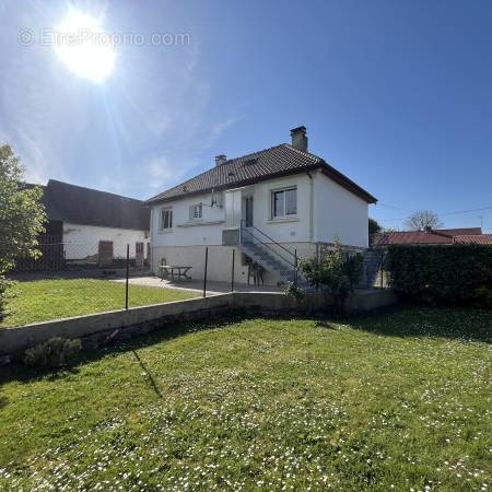 1 n°1 - Maison à ARREST