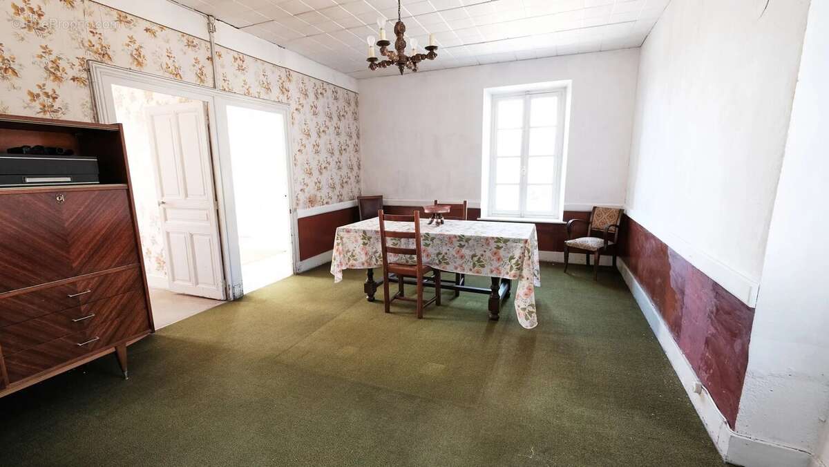 Grande propriété avec beaucoup de potentiel et de belles vues - photo 11