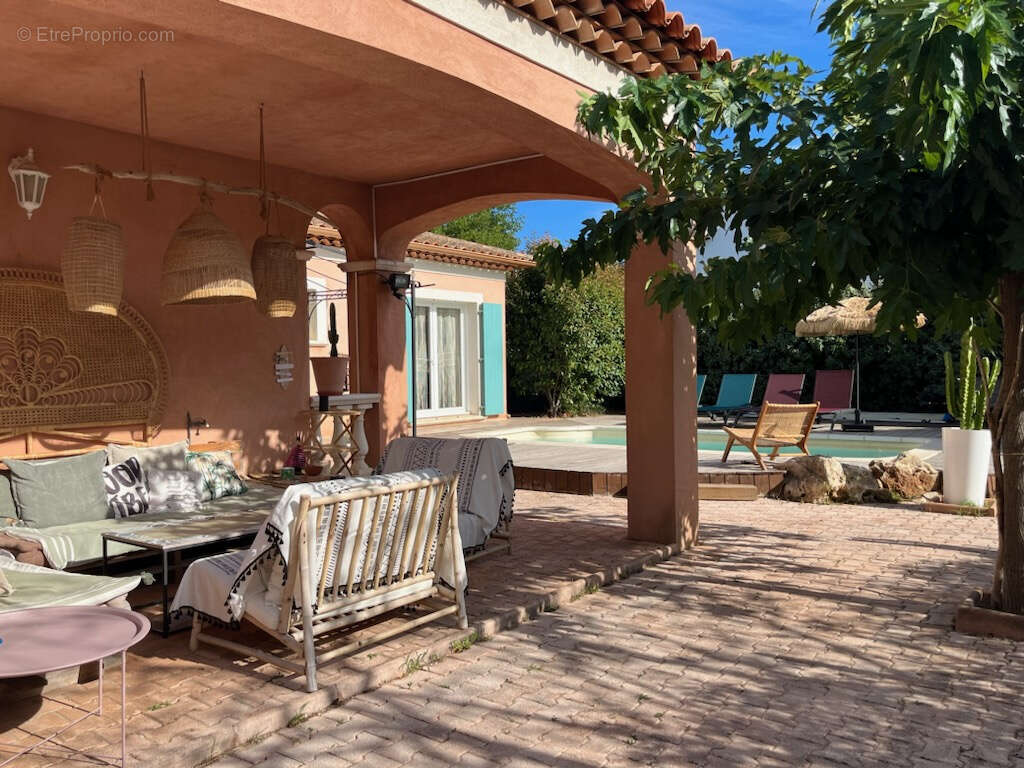 Maison à SIX-FOURS-LES-PLAGES