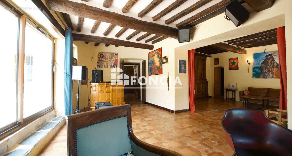 Maison à LAROQUE-DES-ALBERES