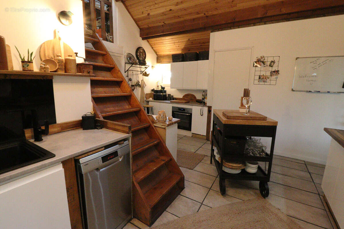 Maison à MARCILLAC-LA-CROISILLE