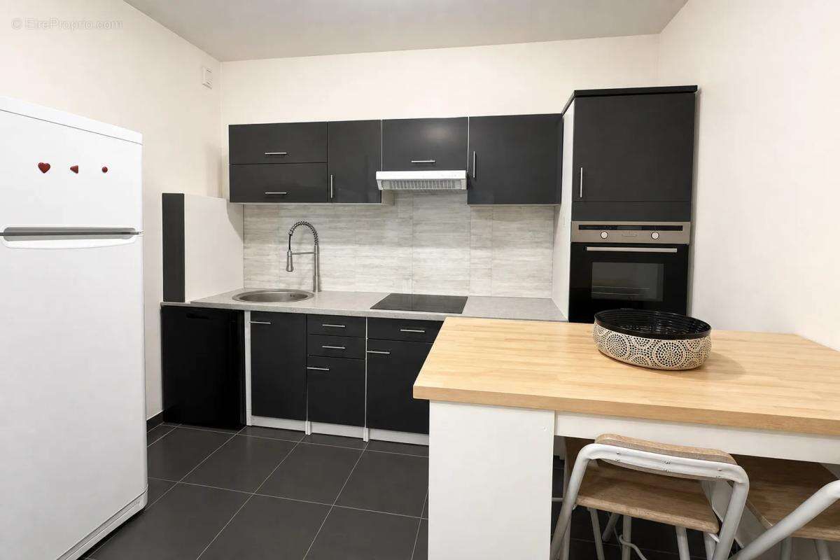 Beau T3 avec terrasse et parking - photo 6