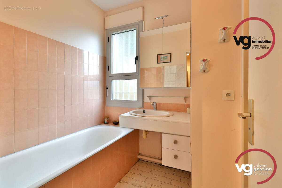 Appartement à TASSIN-LA-DEMI-LUNE