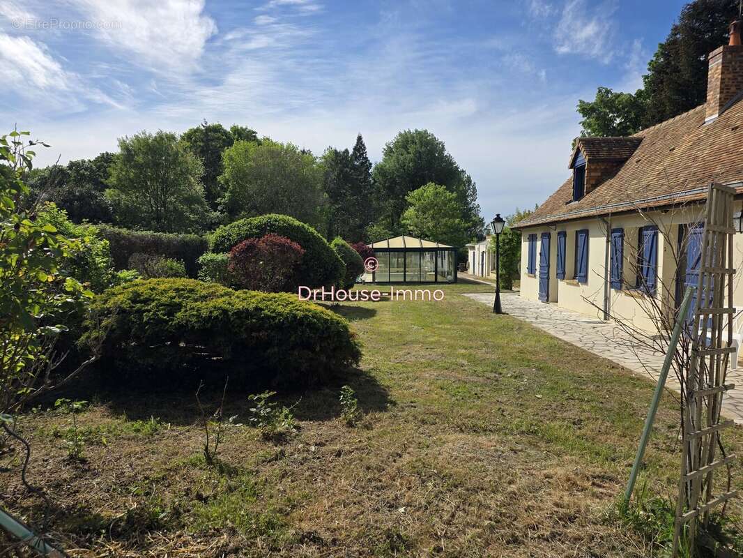 Maison à BONNETABLE