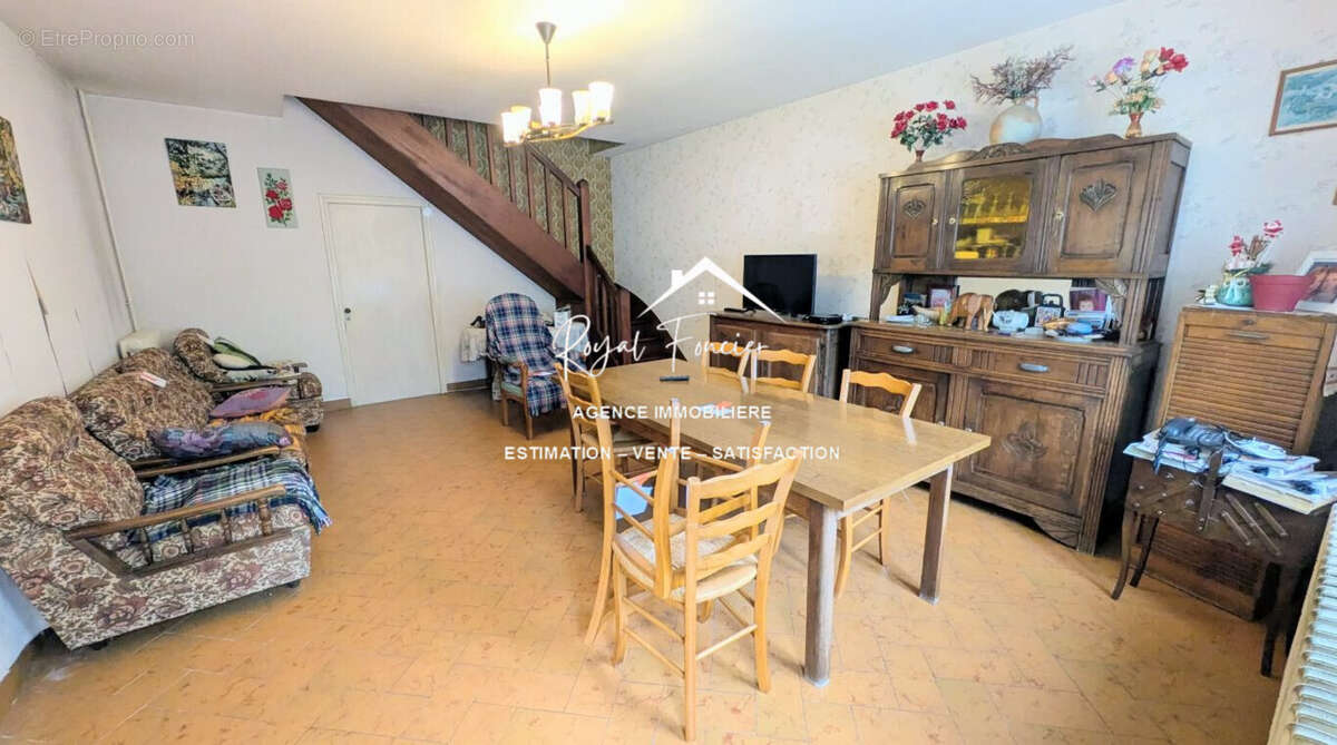 Séjour - Maison à NOYANT-DE-TOURAINE