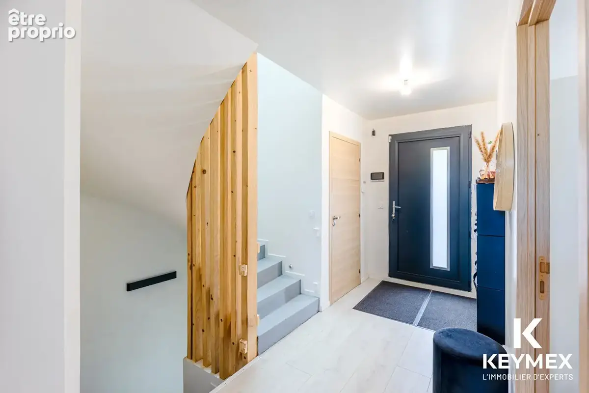 Jouy-le-moutier village maison 2022 ,162 m²,8 piéces,5/6 chambres jardin plat 450 m² - photo 3