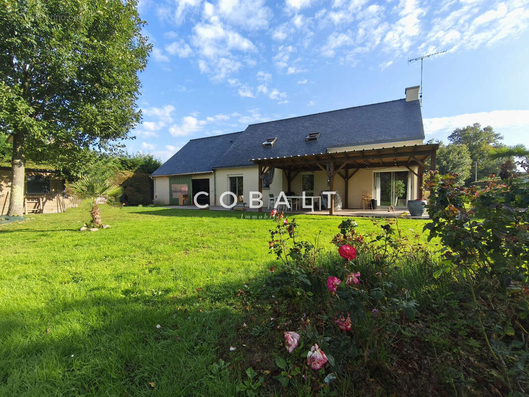 Maison à DERVAL