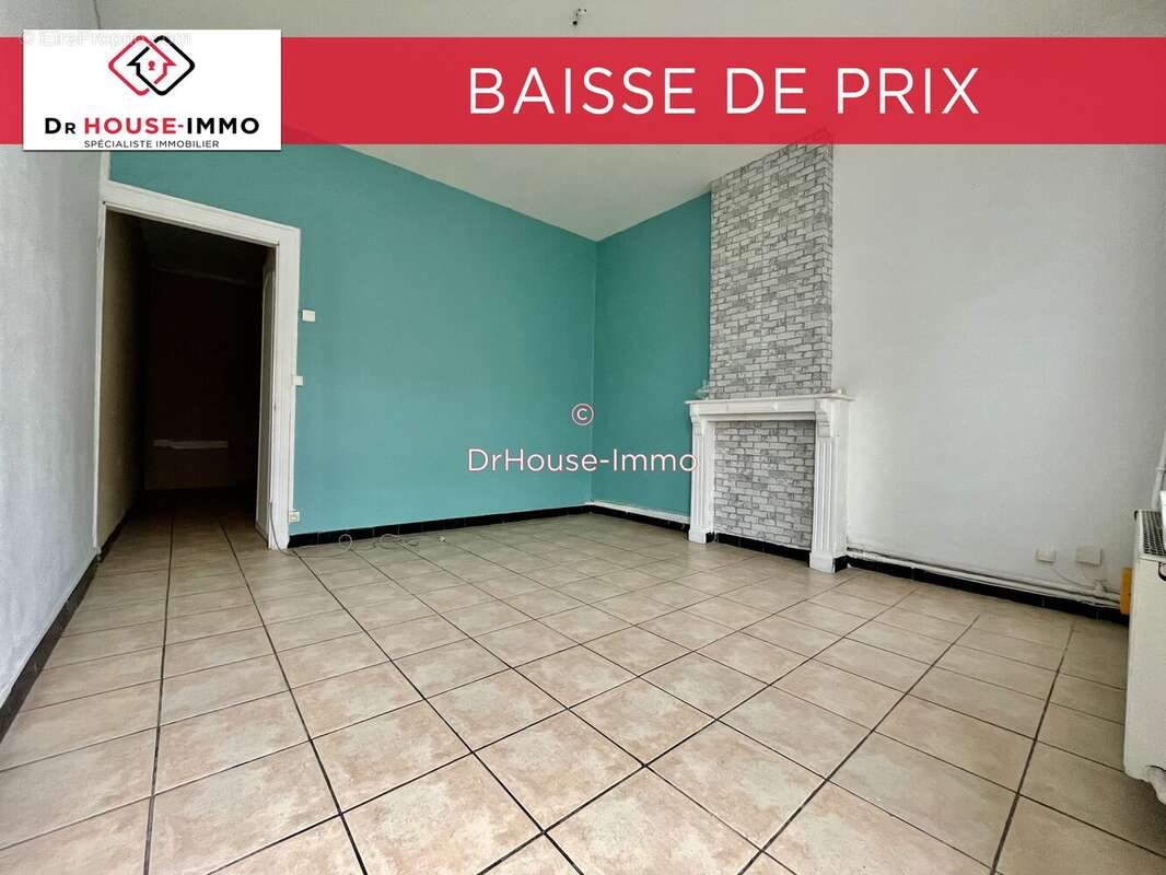 Maison à QUIEVRECHAIN