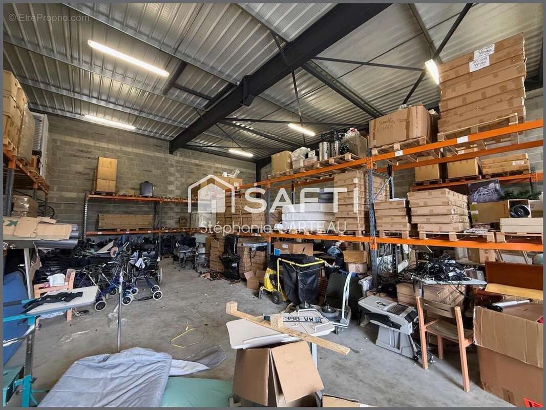 Photo 2 - Commerce à MARTIGNAS-SUR-JALLE