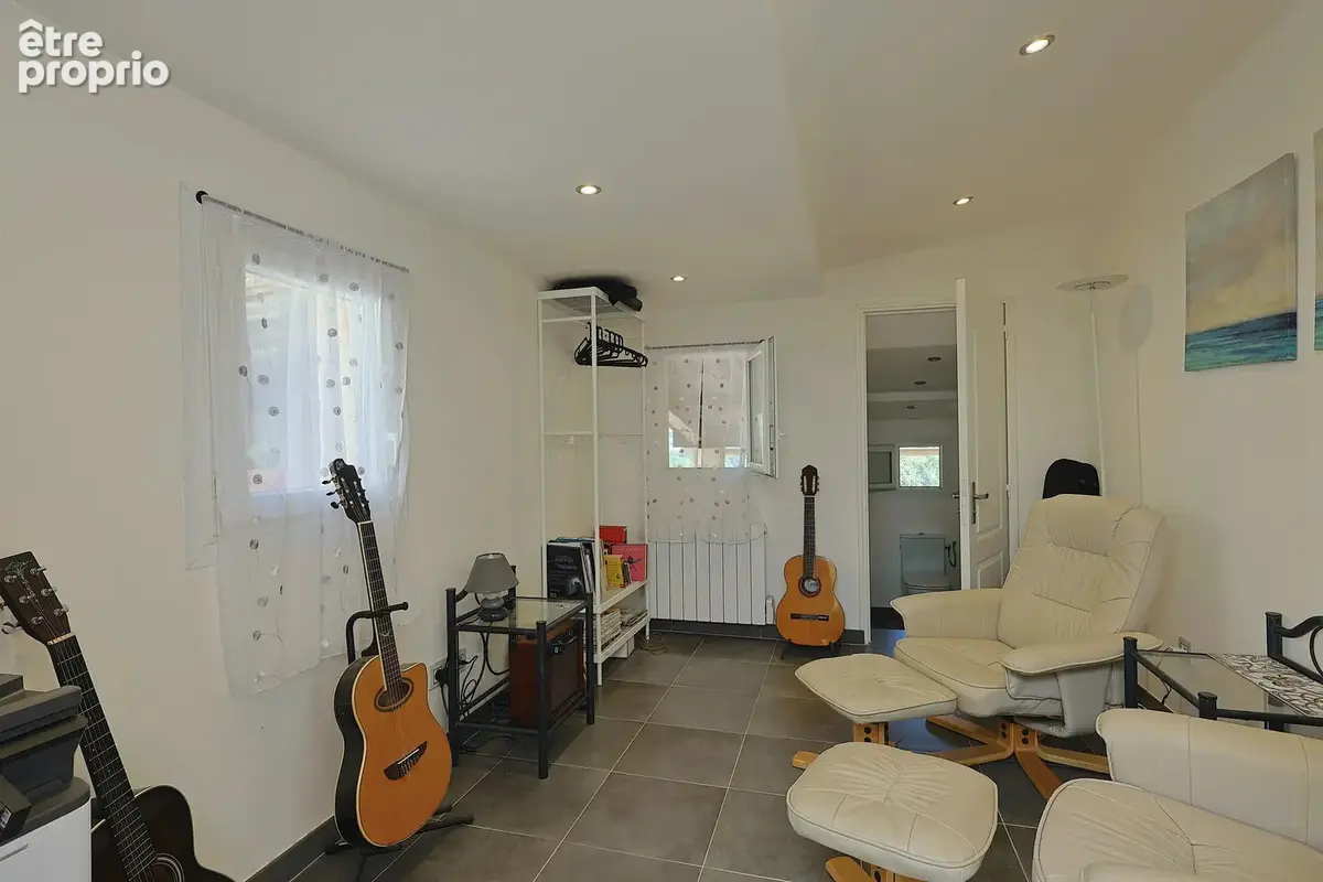 Nice bellet – maison 114 m² avec piscine, studio et environnement verdoyant - photo 14