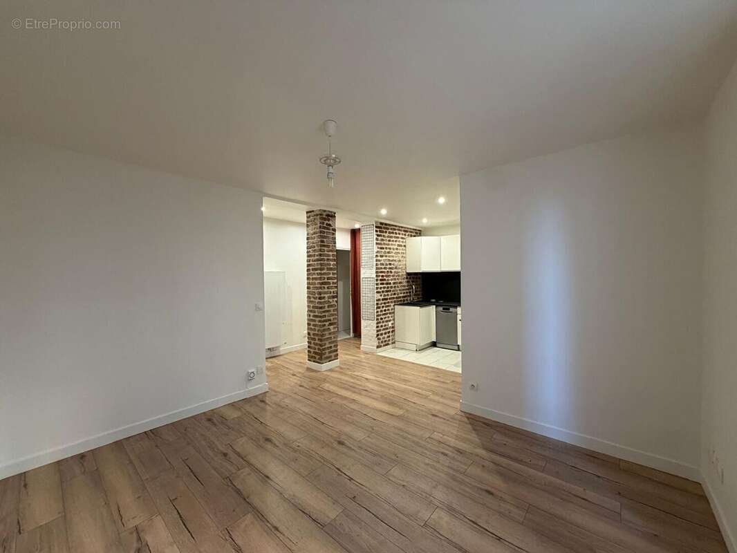 Appartement à NANTERRE