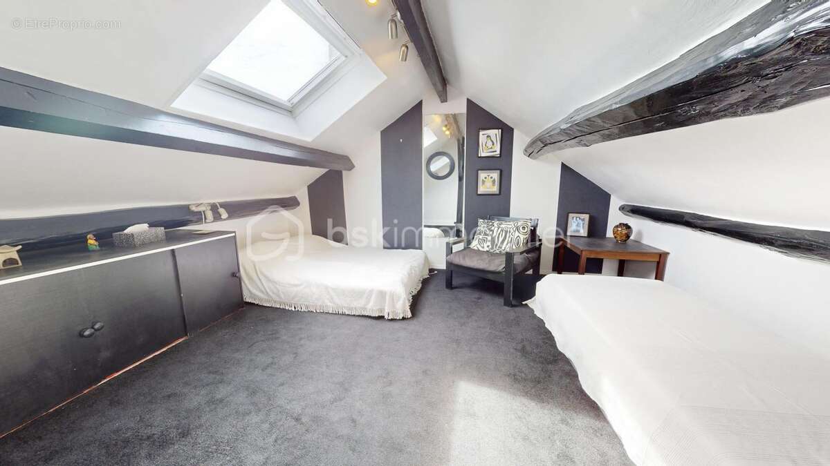 Maison à JANVILLE-SUR-JUINE