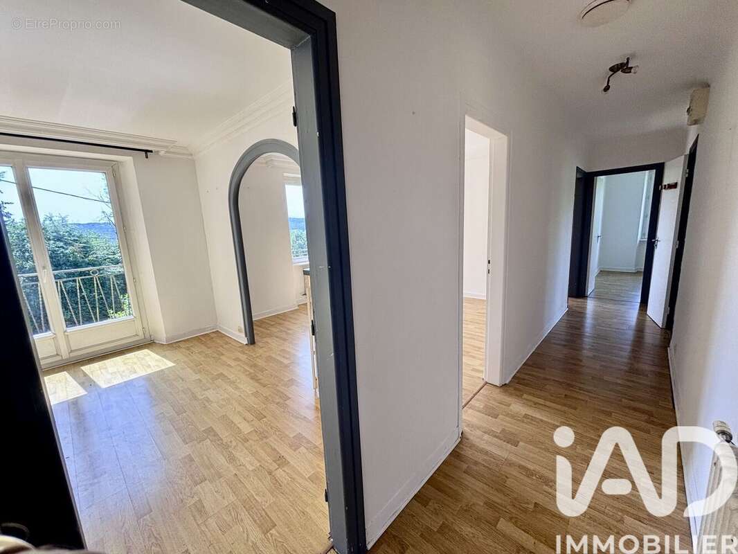 Photo 9 - Appartement à LANDERNEAU