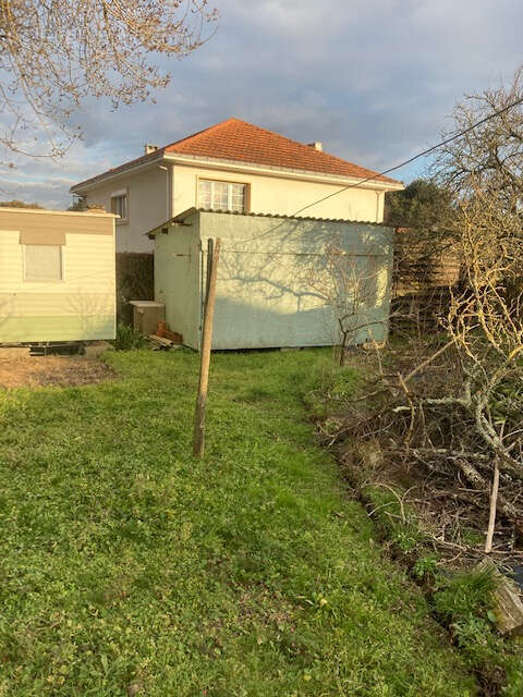 Terrain à SAINT-MICHEL-CHEF-CHEF