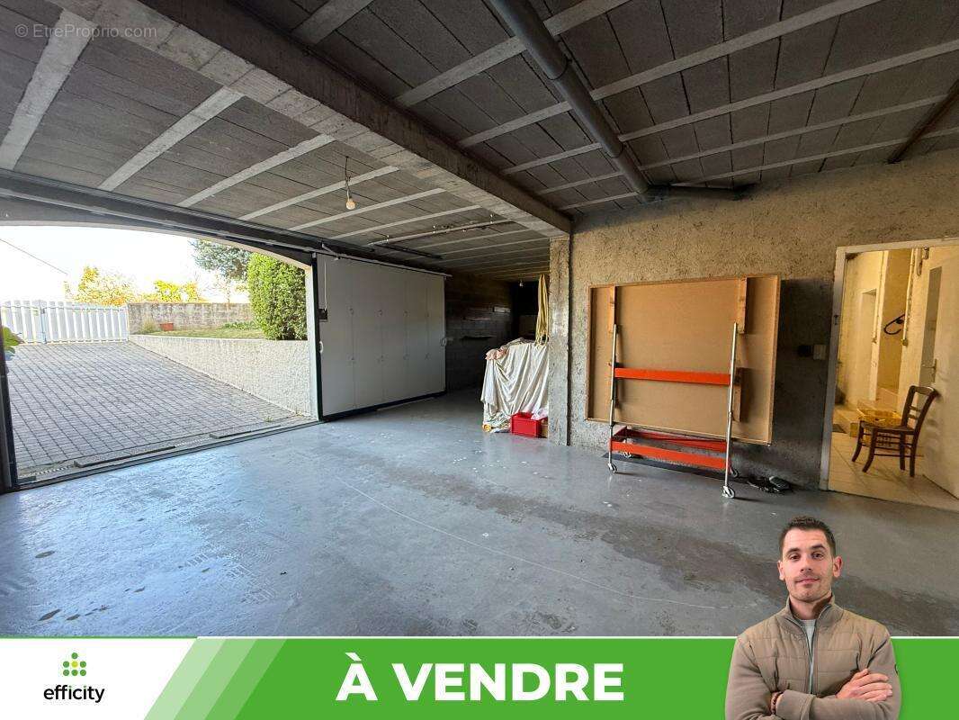 Maison à BUXEROLLES