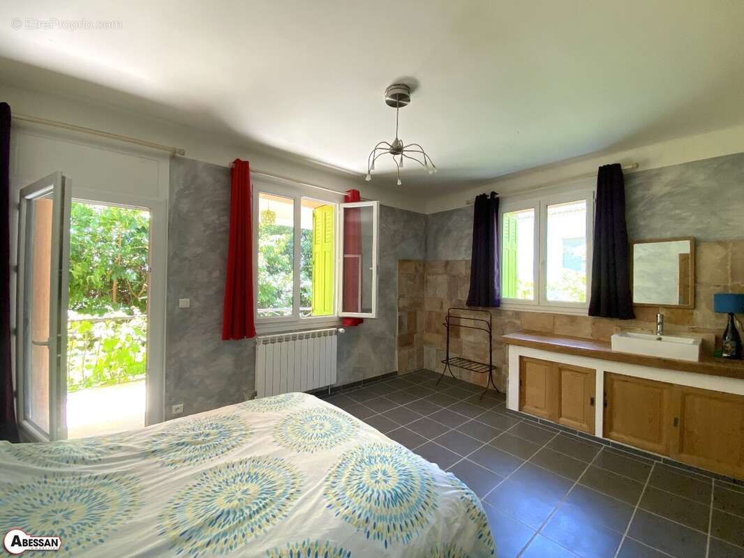 Maison 145 m² à Ales  - photo 9