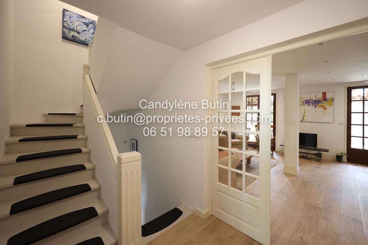 Maison de village de pierres grand garage et jardin - photo 4