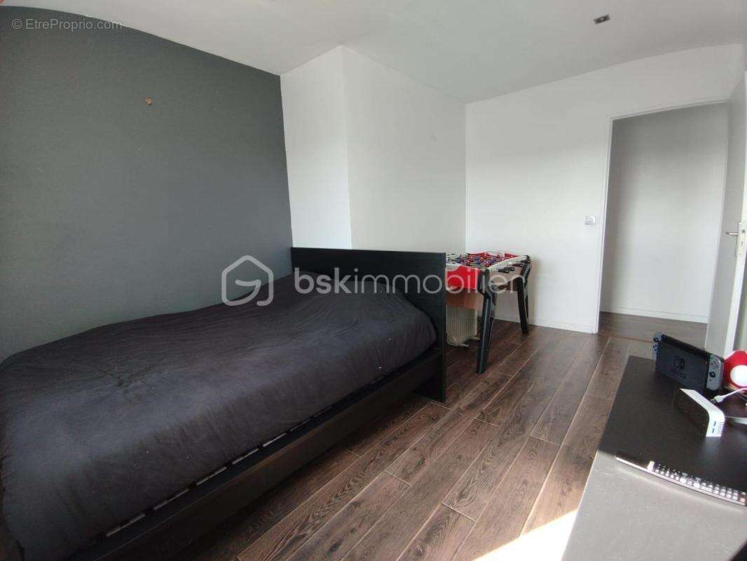 Appartement à PONTAULT-COMBAULT