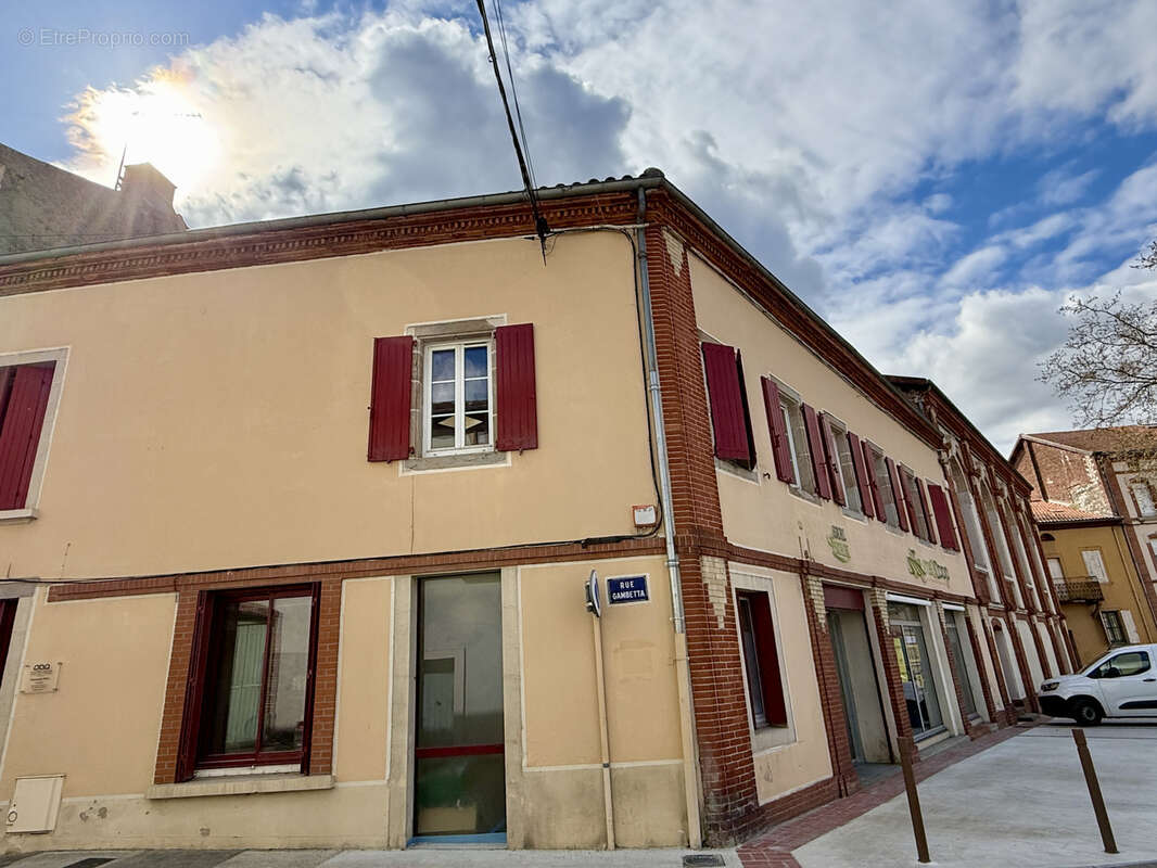 Appartement à CARMAUX