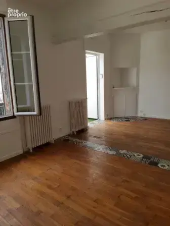 Maison indépendante F3 avec jardin   Chenay-Gagny (RER E)   Beau potentiel - photo 2