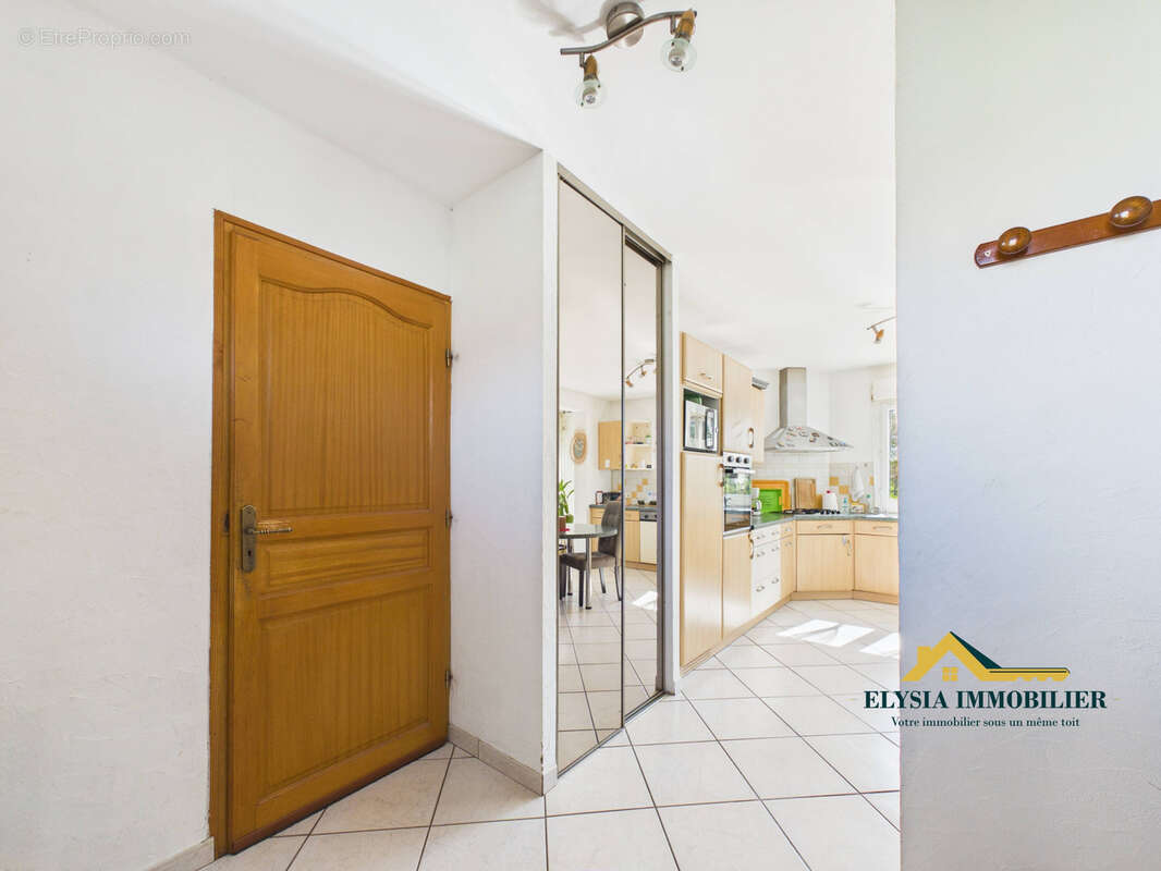 Maison à COLOMBEY-LES-BELLES