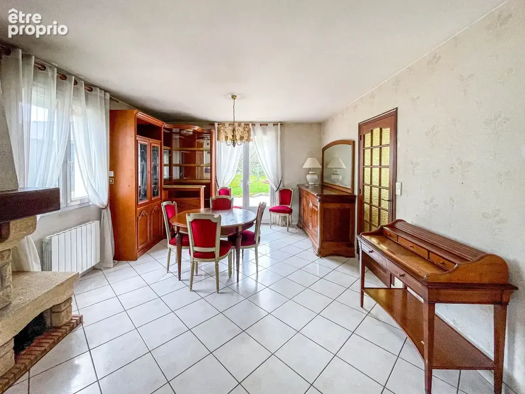 Maison 7 pièces 159 m² · à Saint-Lyphard · 159 m² · 410 800 €