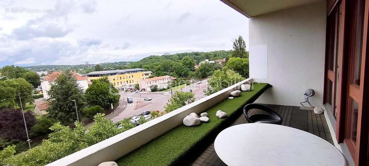 T2 lumineux de 51 m² avec balcon, parking et cave – Metz Pontiffroy - photo 2