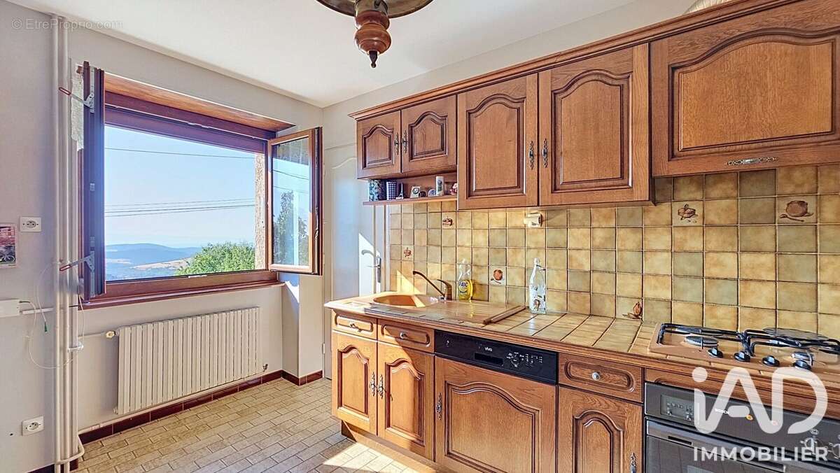 Maison 102 m² à Colombier  - photo 4