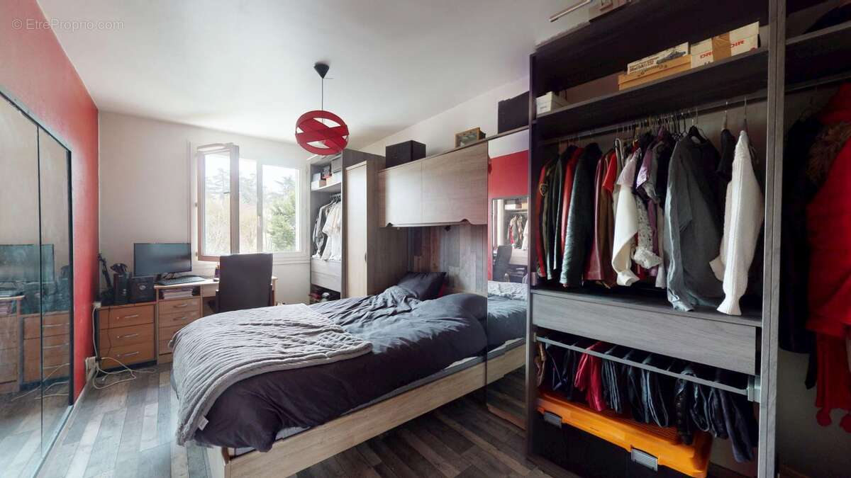 Appartement à SAINTE-FOY-LES-LYON