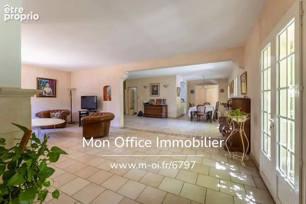 Référence : 6797-AUS - Maison familiale à rafraichir - Piscine - Venelles - photo 7