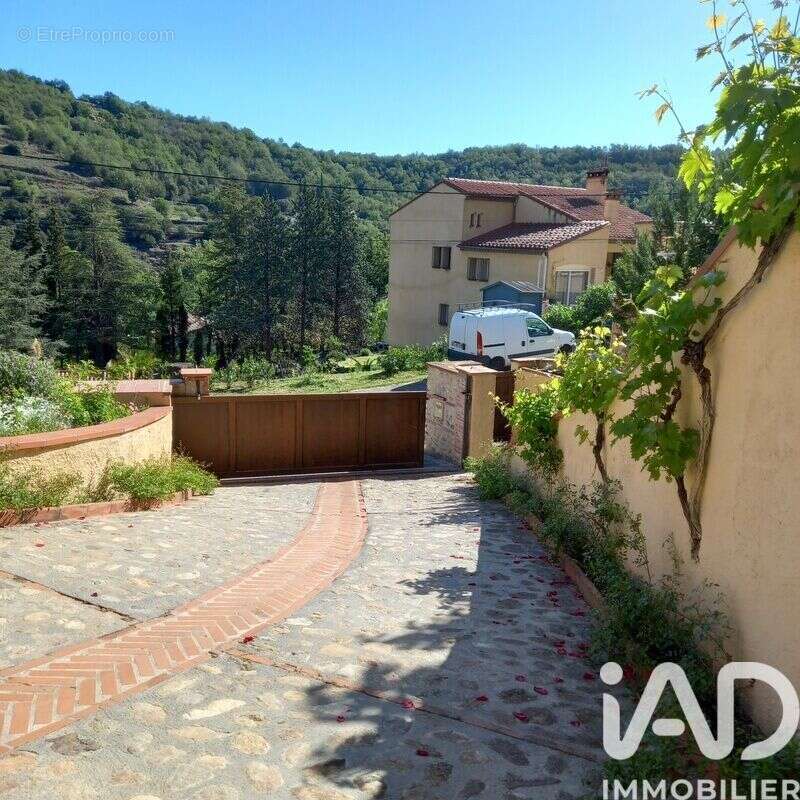 Photo 2 - Maison à REYNES