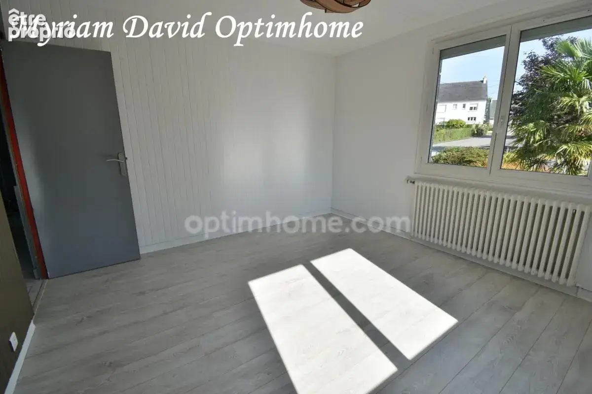 Maison familiale 171 m² – DPE C – 5 chambres – Terrain paysagé de 2 400 m² – Rostrenen - photo 36