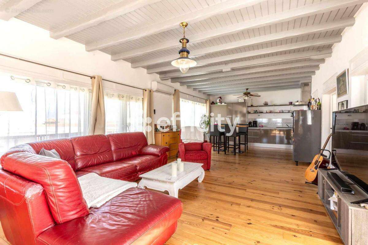Appartement 440 m² à La Barre-De-Monts  - photo 5