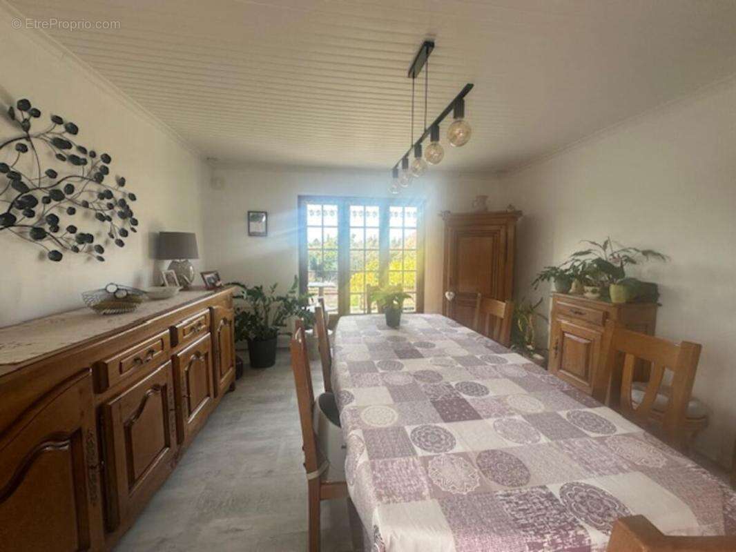 Maison à PRASVILLE