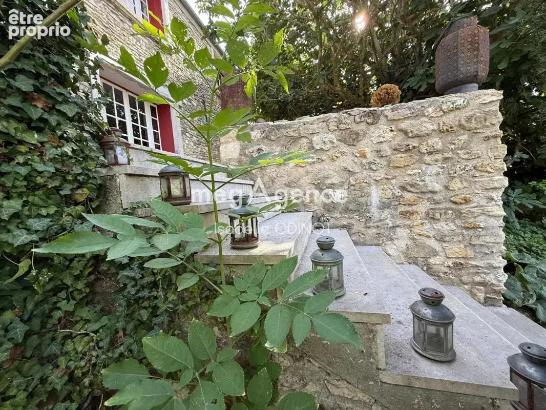 Belle Maison de caractère à Fontenay Saint Père - photo 4