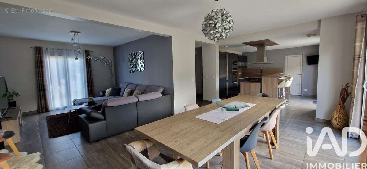 Photo 7 - Maison à CLAYE-SOUILLY