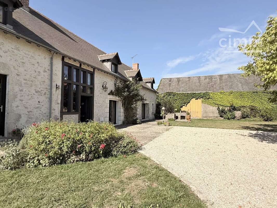 Maison à TOURAILLES