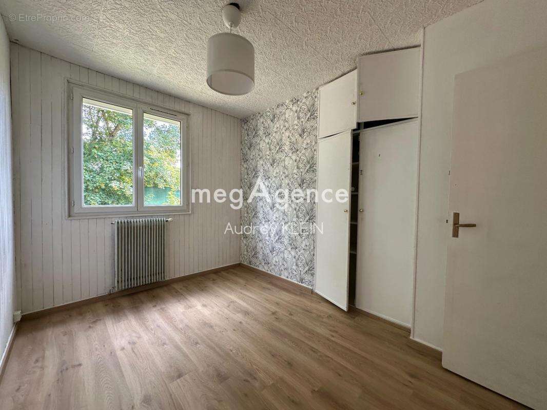 Maison sur sous sol total et son terrain de 671m2 - photo 9