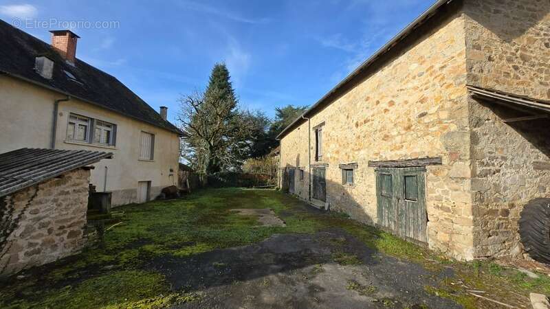 Maison à ESTIVAUX