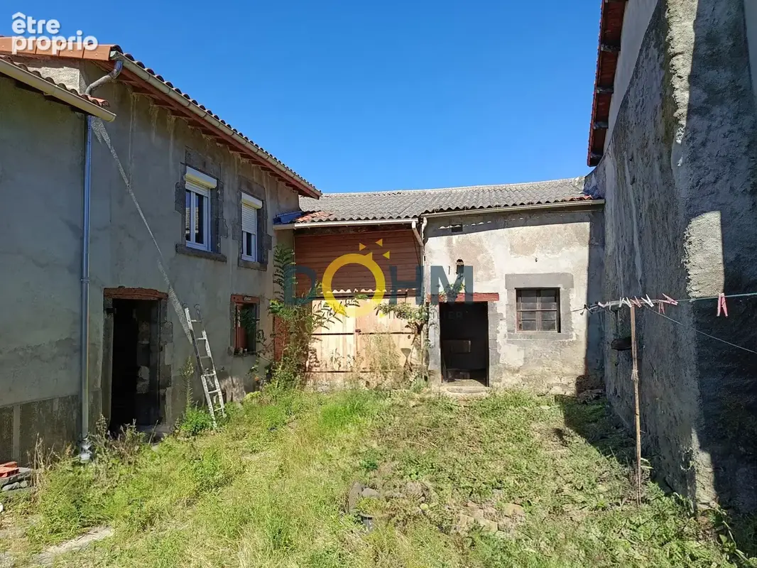 Maison de ville de 125m2 avec ses dépendances - photo 1