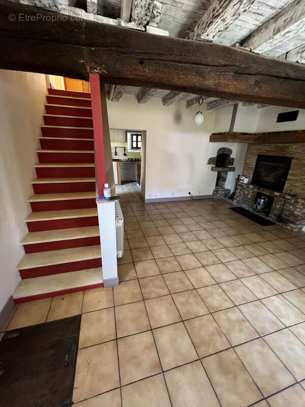 Maison à COMPREIGNAC