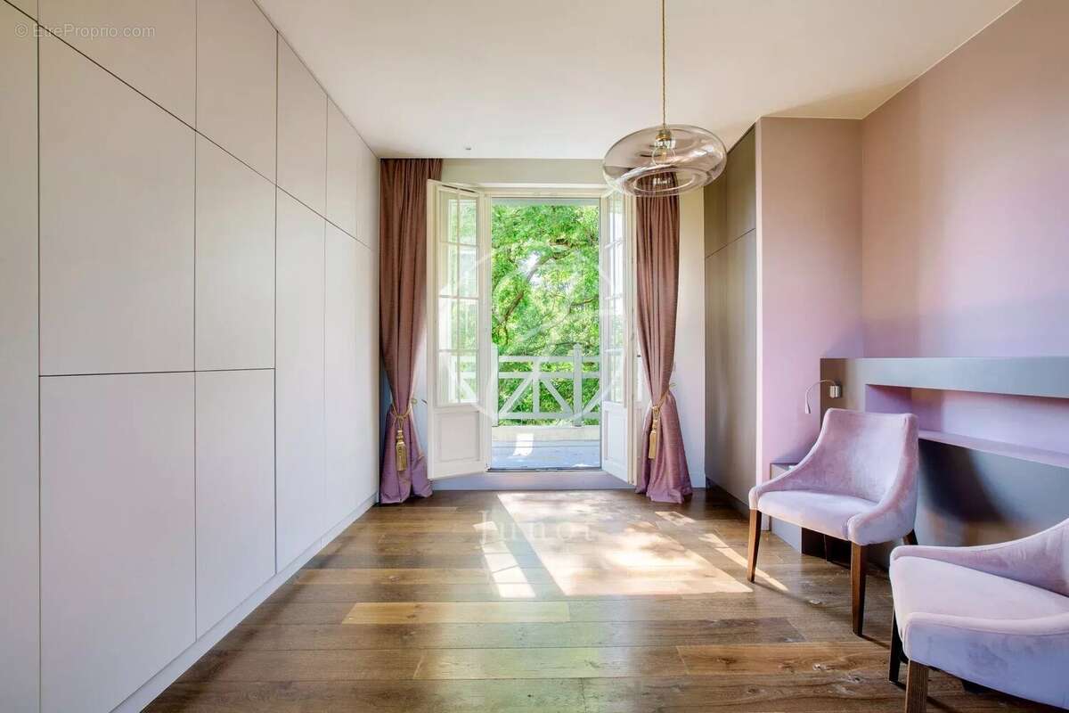 Maison à LE VESINET